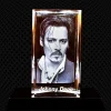 cube 3D 18 cm bords biseautés en verre sur socle lumineux