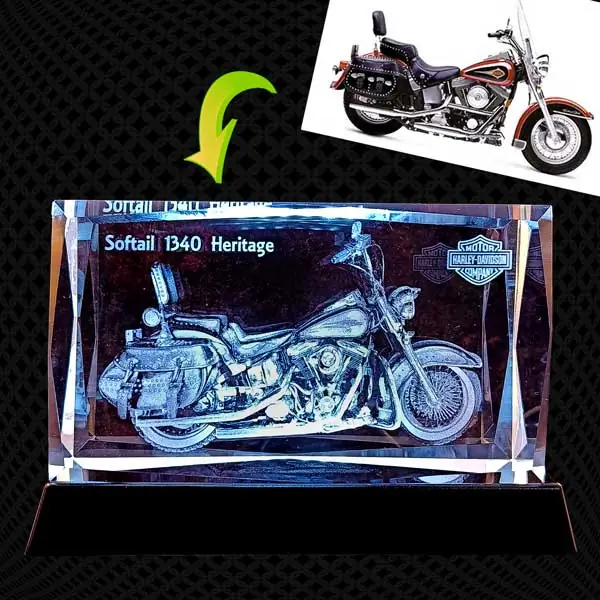 cube moto harley davison 3D 18 cm en verre sur socle lumineux